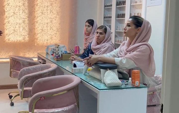 آموزشگاه اکستنشن مژه در تهران